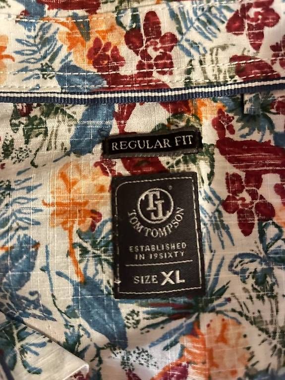 Camicie: Tom Tompson Kurzarmhemd, Hawaiihemd – Usato da Bern venduto da GunS56 1