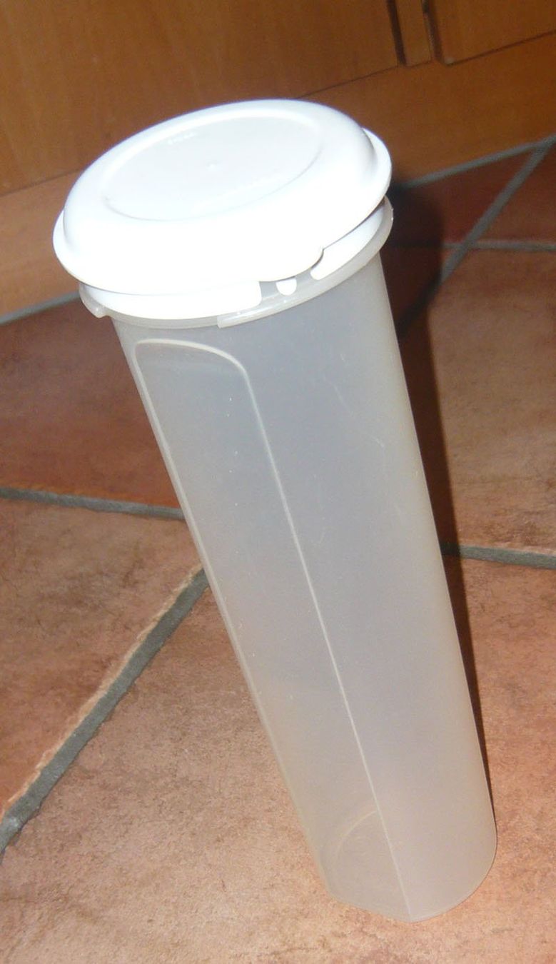 Tupperware Contenitori & Simili: 5 Geschirr / Behälter davon 4  Tupperware – Usato da Ruggell venduto da Dolce9 4