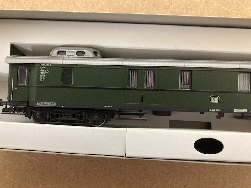 Modellini di ferrovie: Sachsenmodelle H0 14215 Postwagen Ep. III DR – Usato da Büsserach venduto da ModellbahnDepot 4