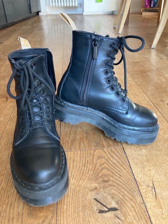 dr martens v jadon