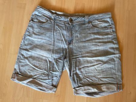 Jeansshorts Faded Glory Grösse 12 guter Zustand