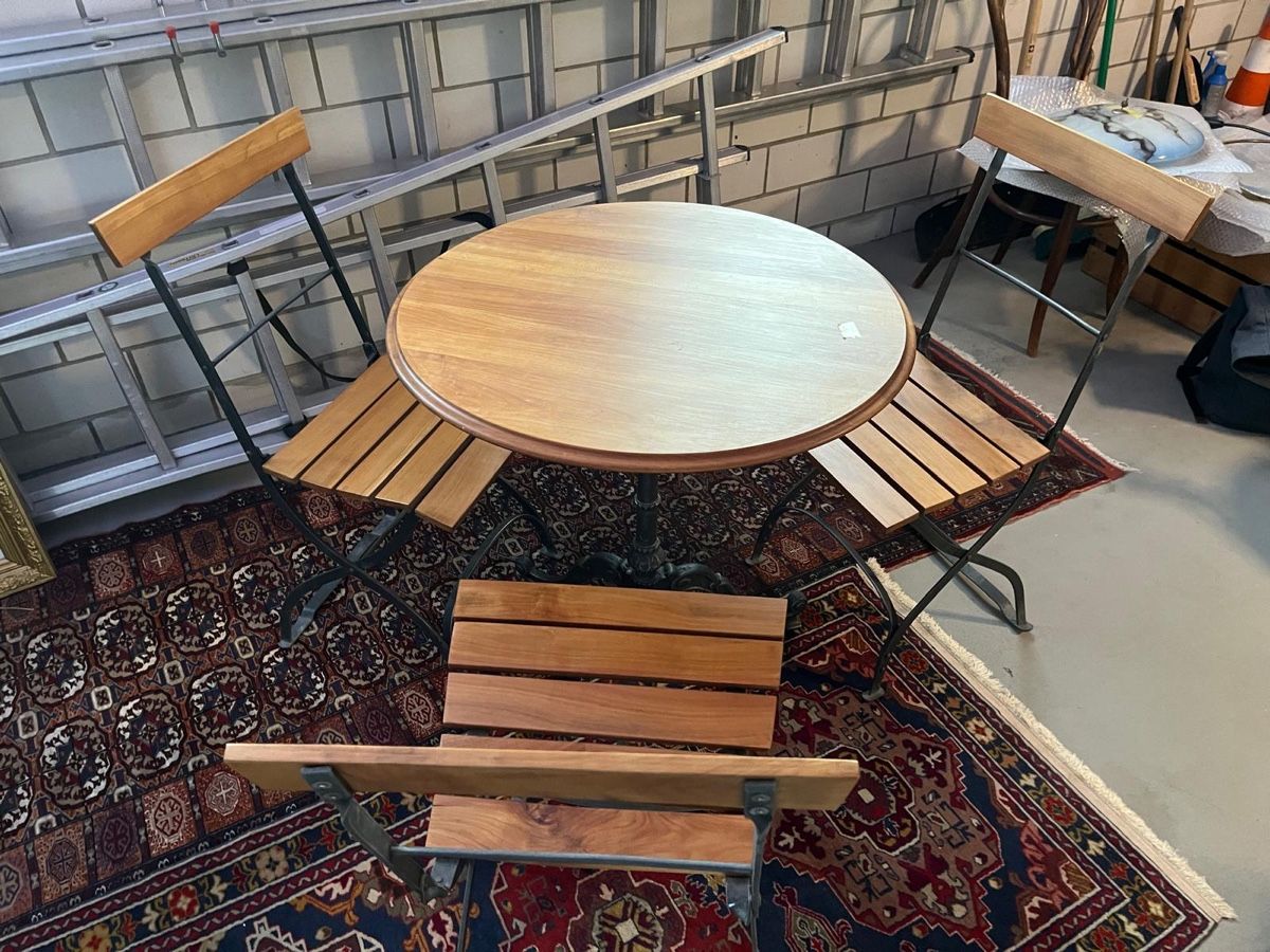 Set di tavolo e panche: Gartenbeiz Ensemble, Tisch & Stühle  – Usato da Erlach venduto da Laura138 2