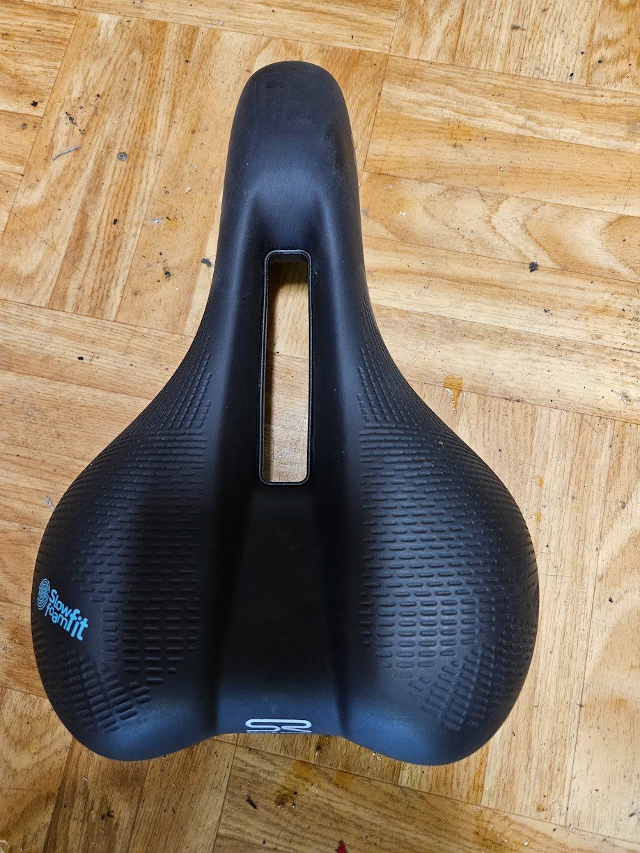 Ersatzteile: Selle Royal Float Athetic Sattel – Neu (gemäss Beschreibung) aus Laupen ZH von Acf2000 2
