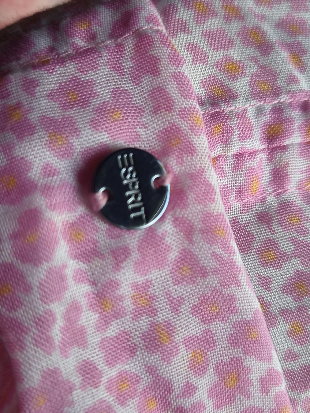 Esprit Foulard & Sciarpe: Esprit Loop pink rosa geblümtes Muster guter Zustand – Usato da Wattwil venduto da tannenmeise73 2