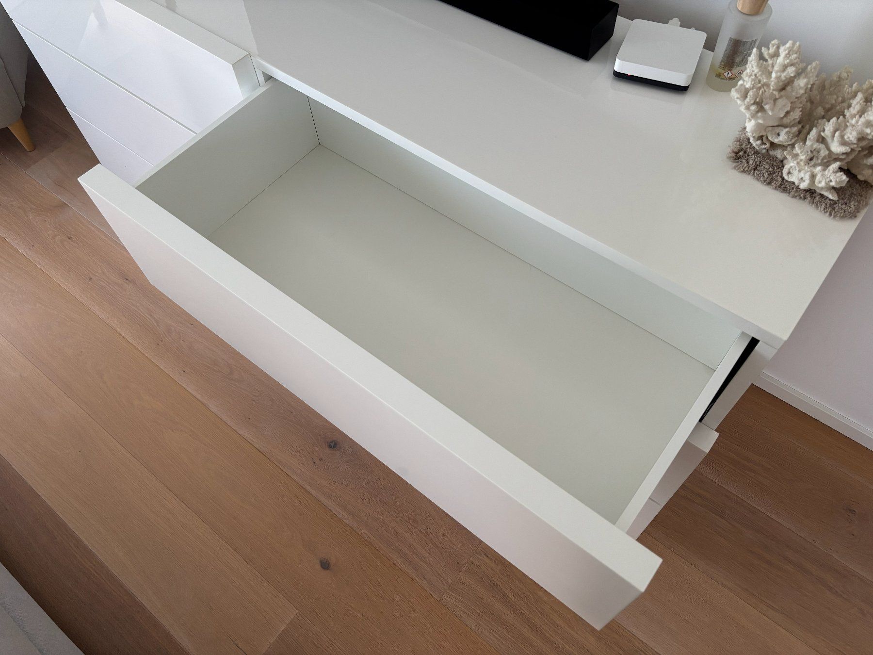 Kommoden: Kommode weiss hochglanz – Gebraucht aus Dübendorf von Luca_ 2