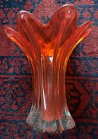 Schmucke Glas-Vase