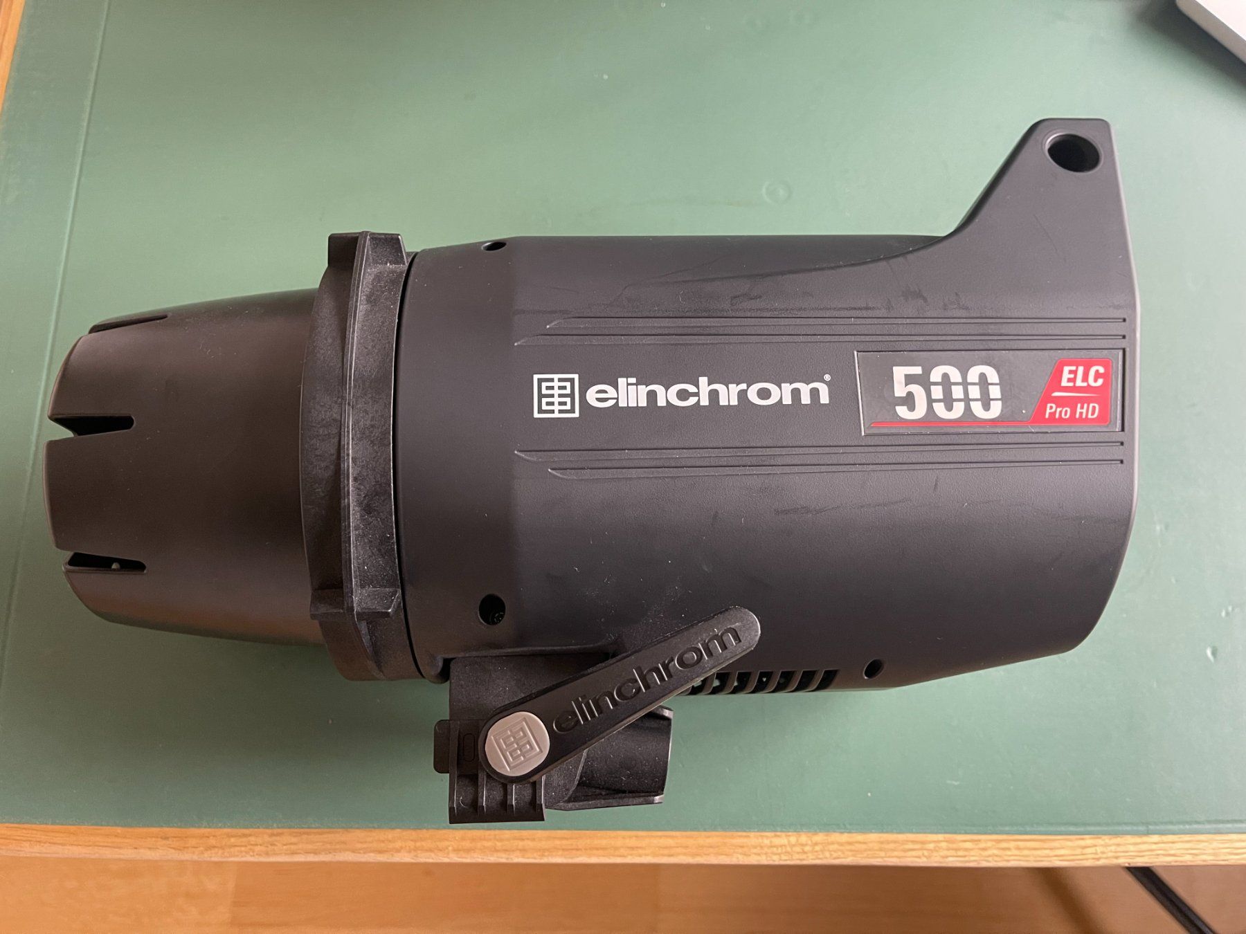 Elinchrom Flashs: Elinchrom ELC Pro HD 500 – D'occasion à Zürich par denosim