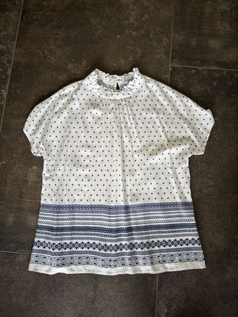 Bluse neu Gr. 42