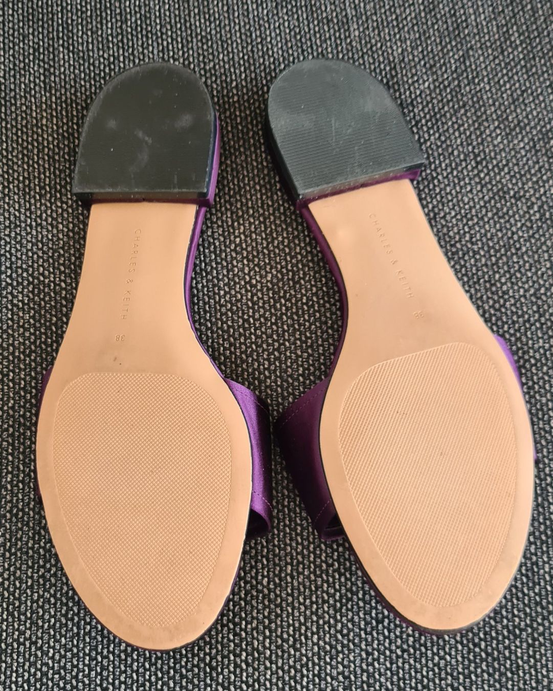 Chaussures femmes: Sandalen – D'occasion à Islikon par EFH651 1