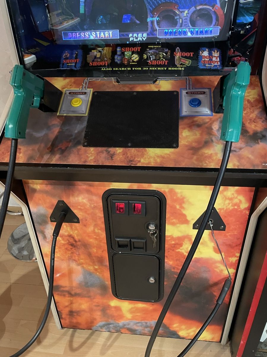 Slot Machine: Maximum Force / Area 51 Arcade Automat – Usato da Etzelkofen venduto da Hehler 1