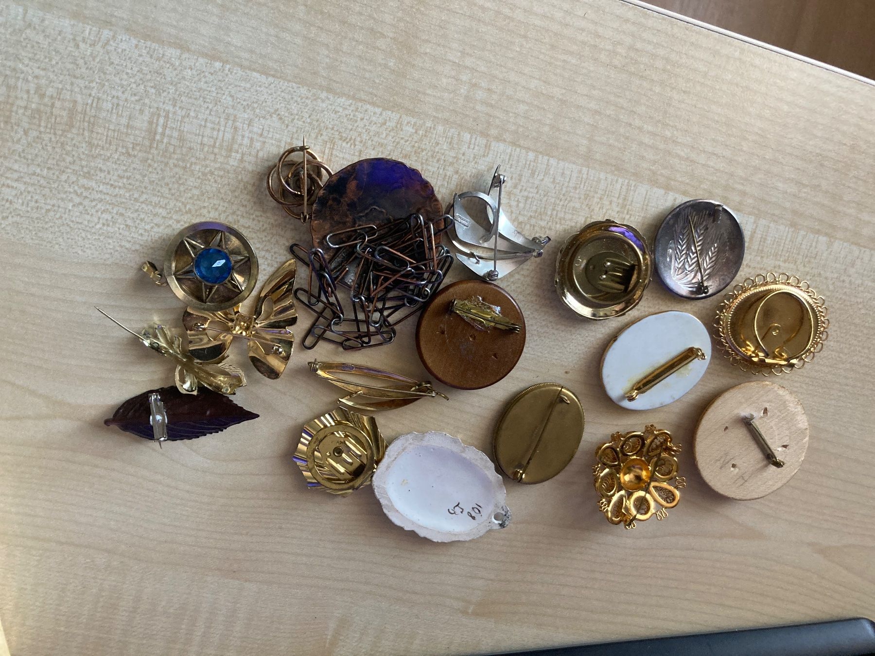 Spille & Fermagli: Broschen Schmuck – Usato da Lauperswil venduto da Nep1 9