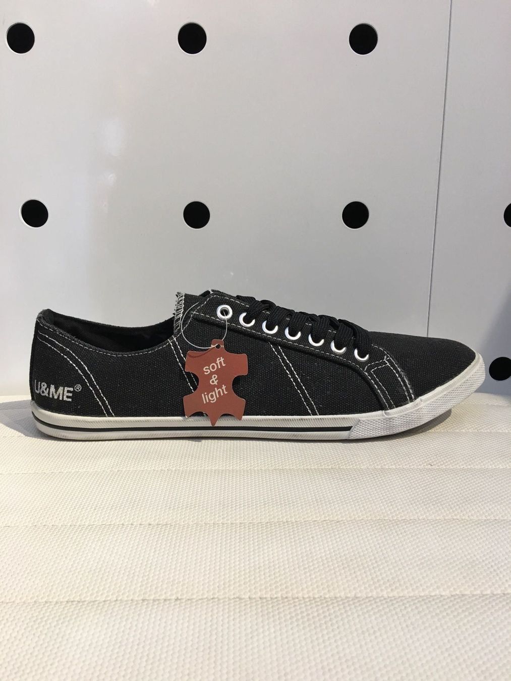 Scarpe da uomo: U&ME STOFF-SCHUHE     Gr .42 / 27 cm – Nuovo e nell'imballaggio originale da Zürich venduto da LIQUIDATOR.CP