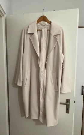 Manteau léger couleur crème taille M occasion