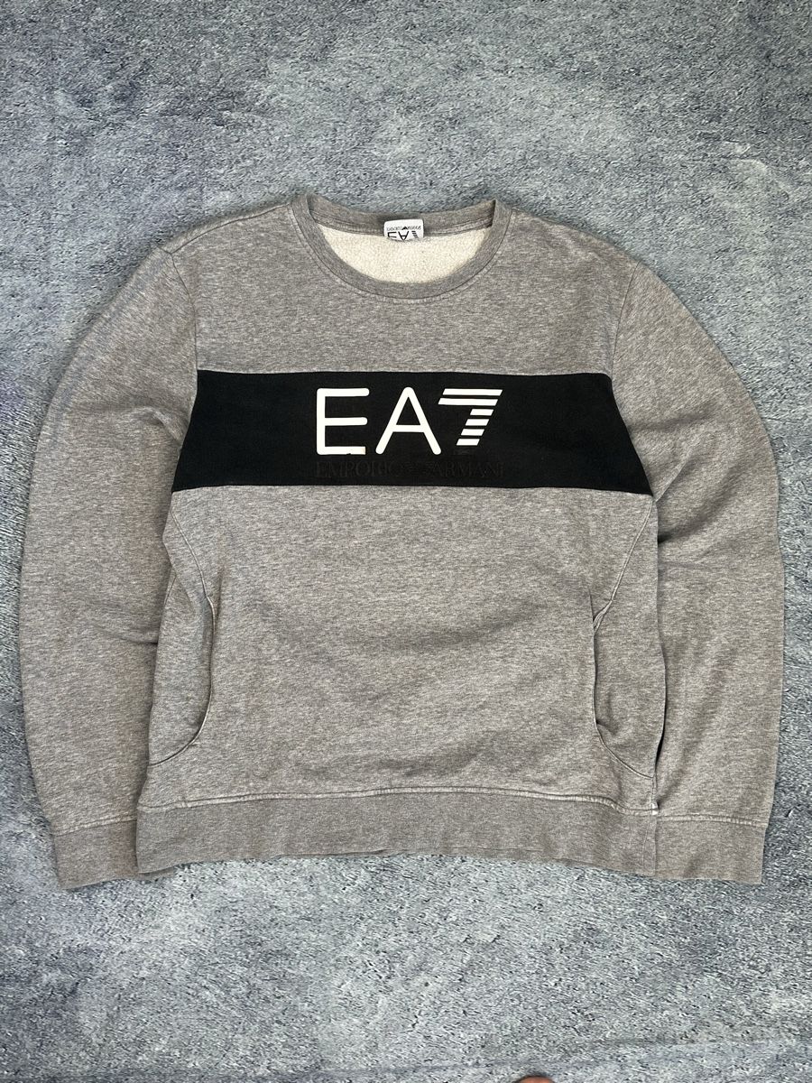 Armani Maglioni & Felpe: Grauer EA7 Emporio Armani Pullover  – Usato da Luzern venduto da 041Vintage