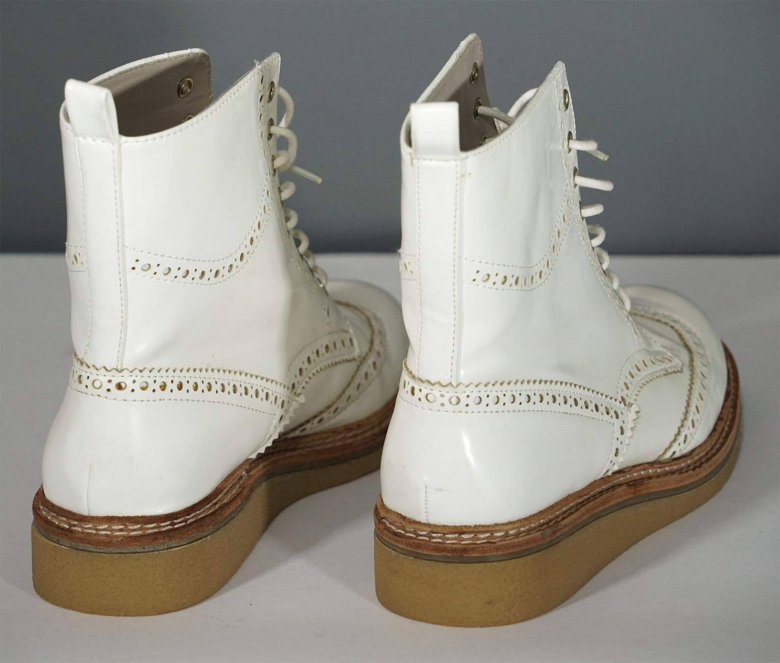 Zara Scarpe da donna: weisse Schnürboots im Classic Style – Usato da Meggen venduto da 1Class2Hand 5