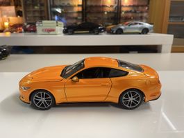 Ford Mustang GT Massstab 1:18, Orange, Neuwertig!