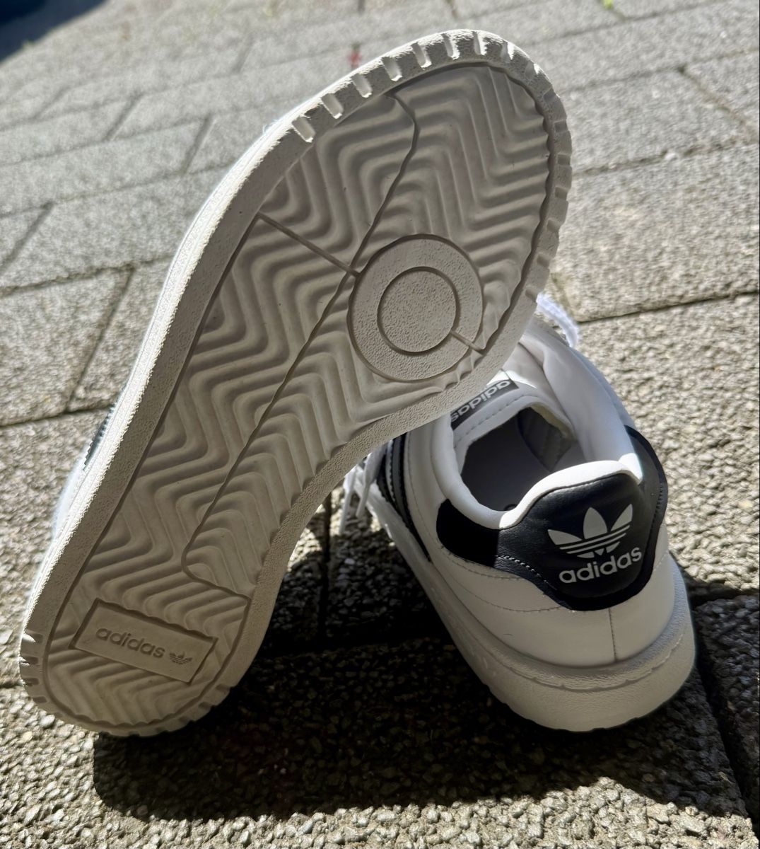 Adidas Scarpe da uomo: Adidas Sneaker, Gr. 37 1/3 – Usato da Niederhelfenschwil venduto da simae02 1