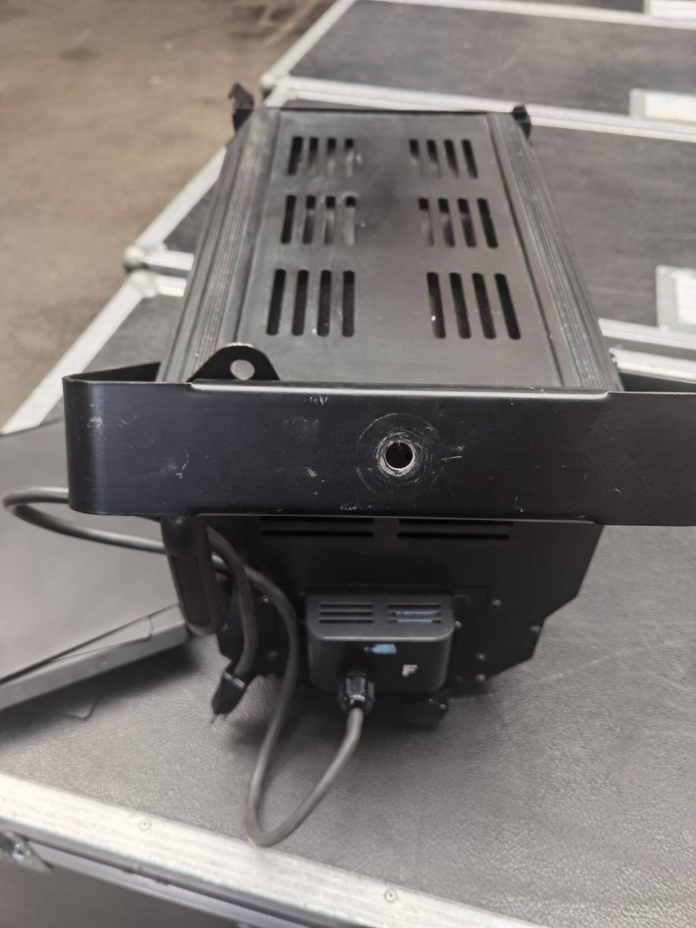 Lampade: Fresnel 2Kw 3er sett – Usato da Aesch LU venduto da Cubic 1