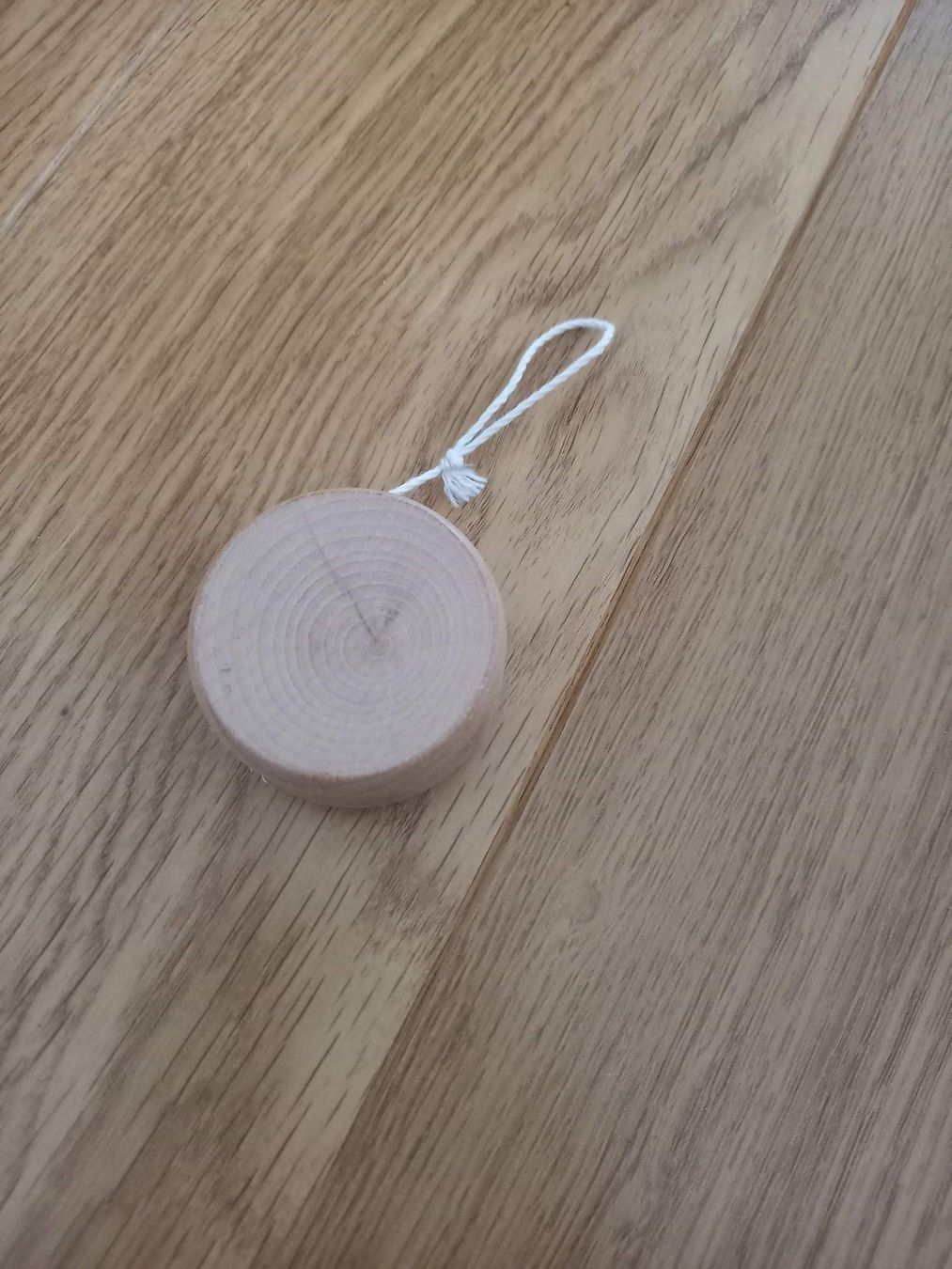Spielzeuge: Schönes Holz Jo-Jo / Yo-Yo – Gebraucht aus Muttenz von Chipsy2009 1