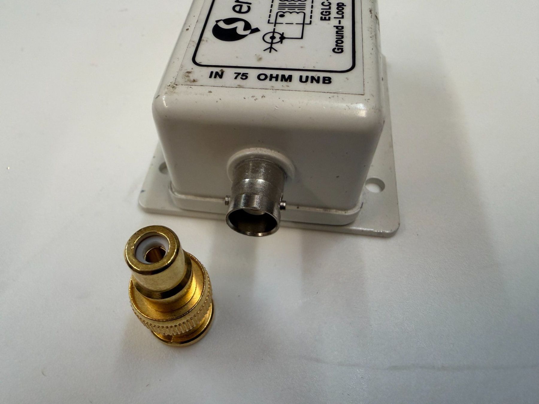 Elektronikbauteile: eneo EGLC-2 Ground Loop Corrector, Video-Entbrummer BNC – Gebraucht aus Hettlingen von gnaeges 2