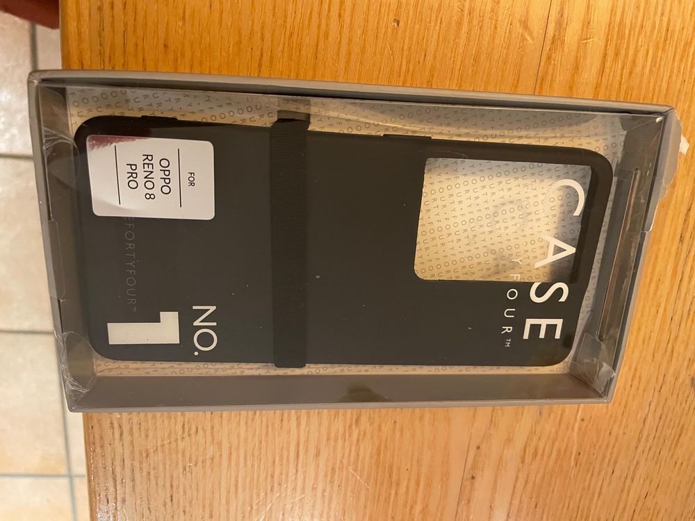 Matte Magnetische Hülle Für OPPO Reno 13 5G – MagSafe Kompatibel, Stoßfest, Anti-Fingerabdruck & Schwarz