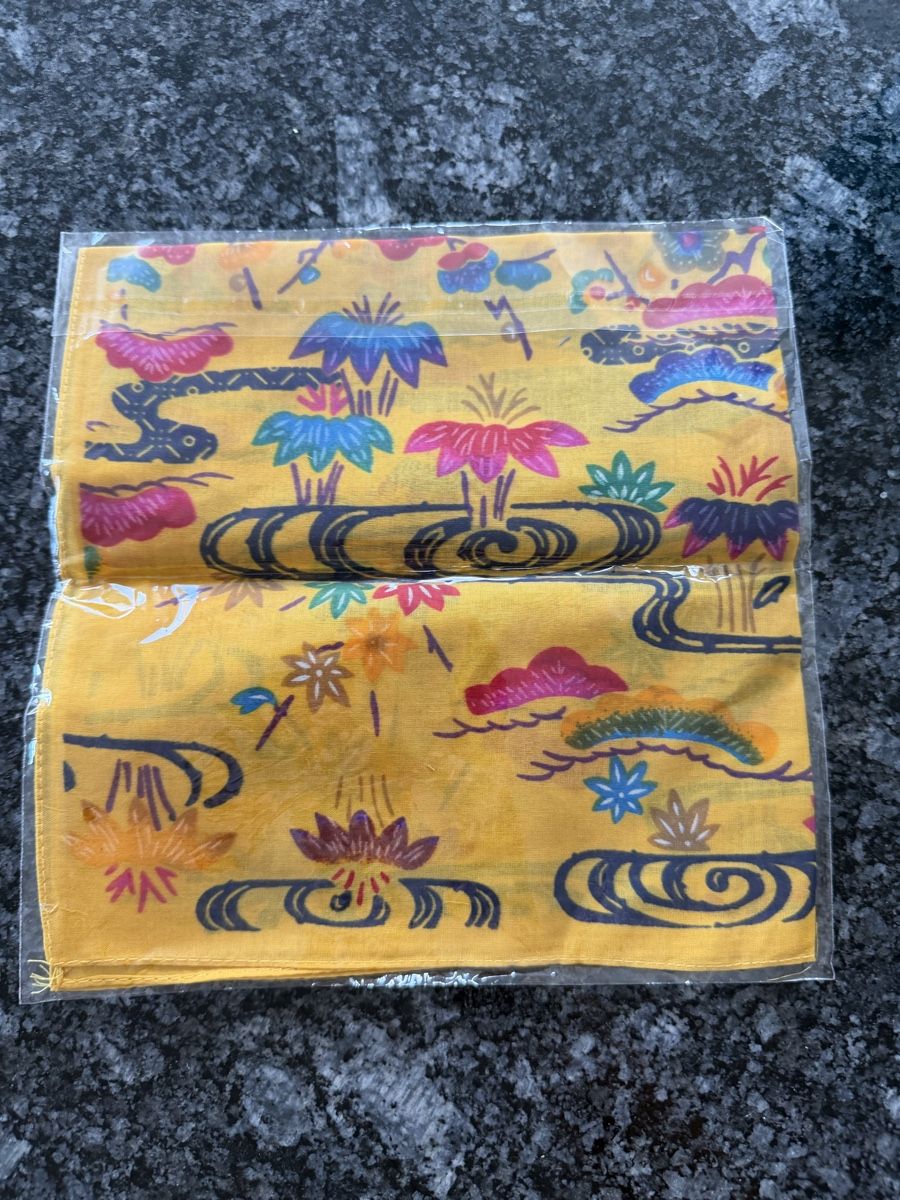 Foulard & Sciarpe: Okinawa Handkerchief - 100% Cotton – Nuovo e nell'imballaggio originale da Brugg AG venduto da Winter789 1
