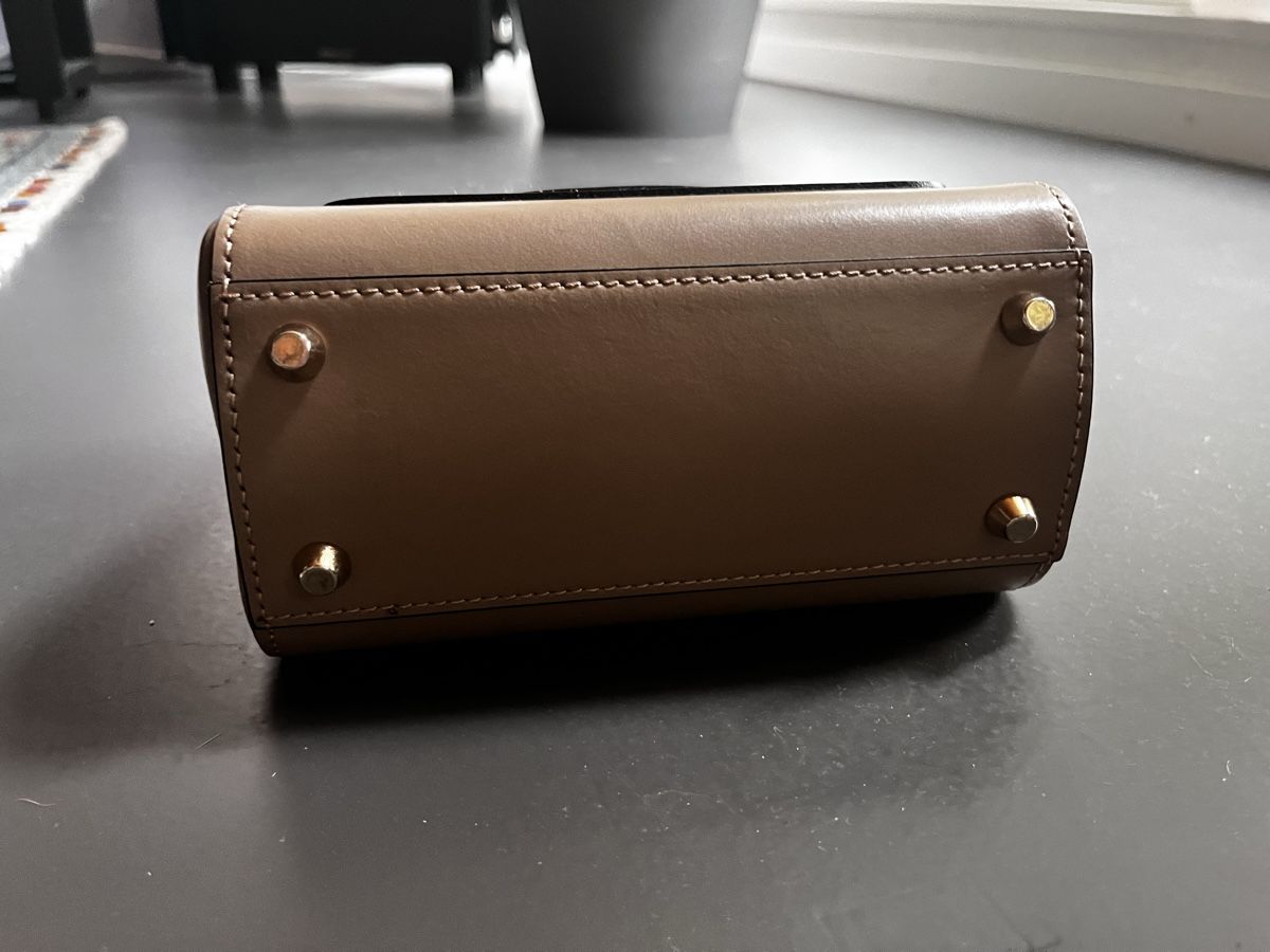 Borse da donna: Ledertasche – Usato da Küssnacht am Rigi venduto da lus_g9xw 6