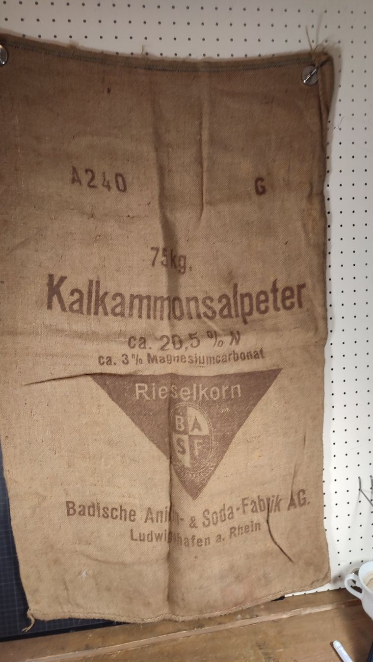 Tessuti: Wunderschöner alter Jutesack Nr 7 Kalkammonsalpeter – Usato da Gelterkinden venduto da MYSTOREFORYOU4460