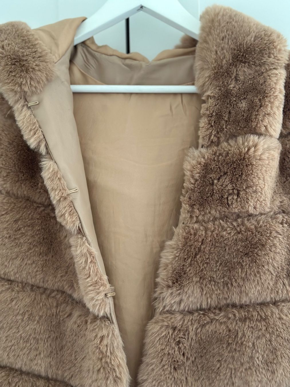Gilet & Giacche senza maniche: Kunstfell Weste hellbraun one size – Usato da Rothenburg venduto da wer_g9fd 4