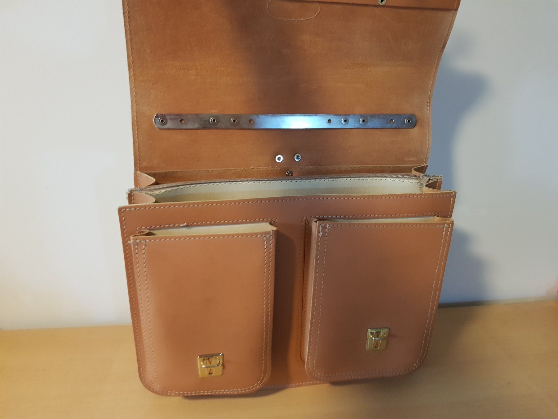 Valises & Sacs: Monte Paolo Leder-Aktentasche/Rucksack – D'occasion à Basel par chien008 5