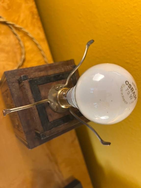 Lampade: Lampe Art Deco en bois – Usato da Neuchâtel venduto da alexandrigor 2