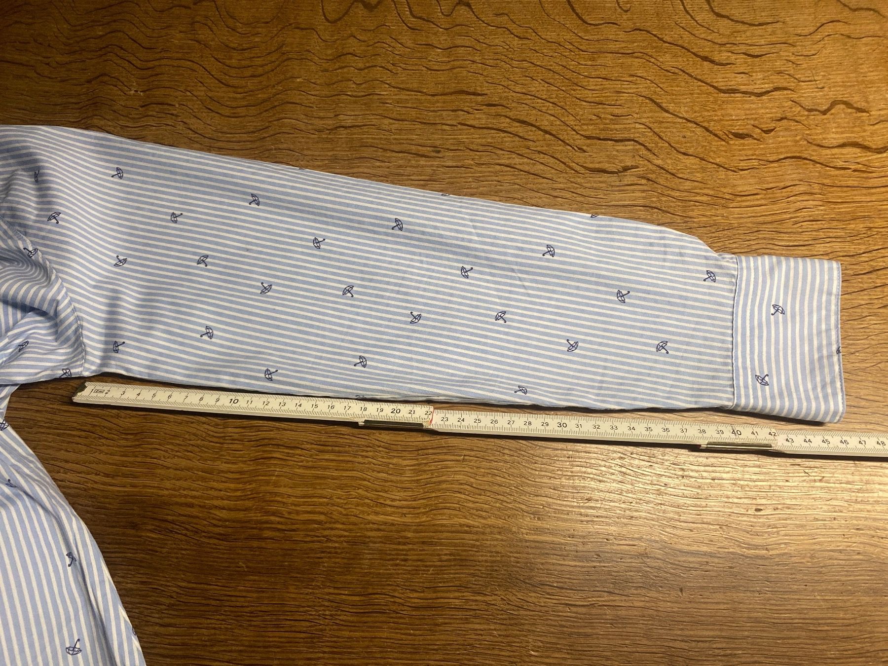 C&A Camicette: HEMD/BLUSE ca.Gr.36/38 gestreift blau weiss mit Muster – Usato da Frauenfeld venduto da Boldi46 5