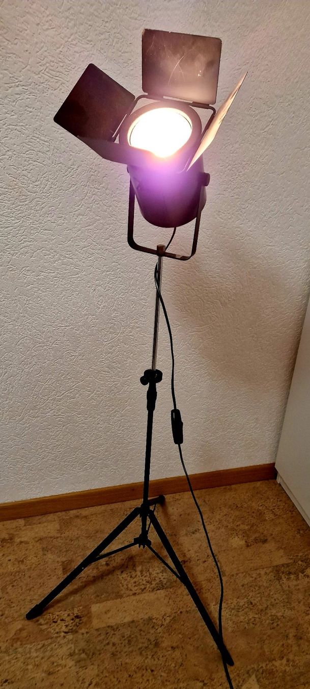 Lampade: Retro Stativ Steh Lampe Spot – Usato da St. Gallen venduto da Pfennich