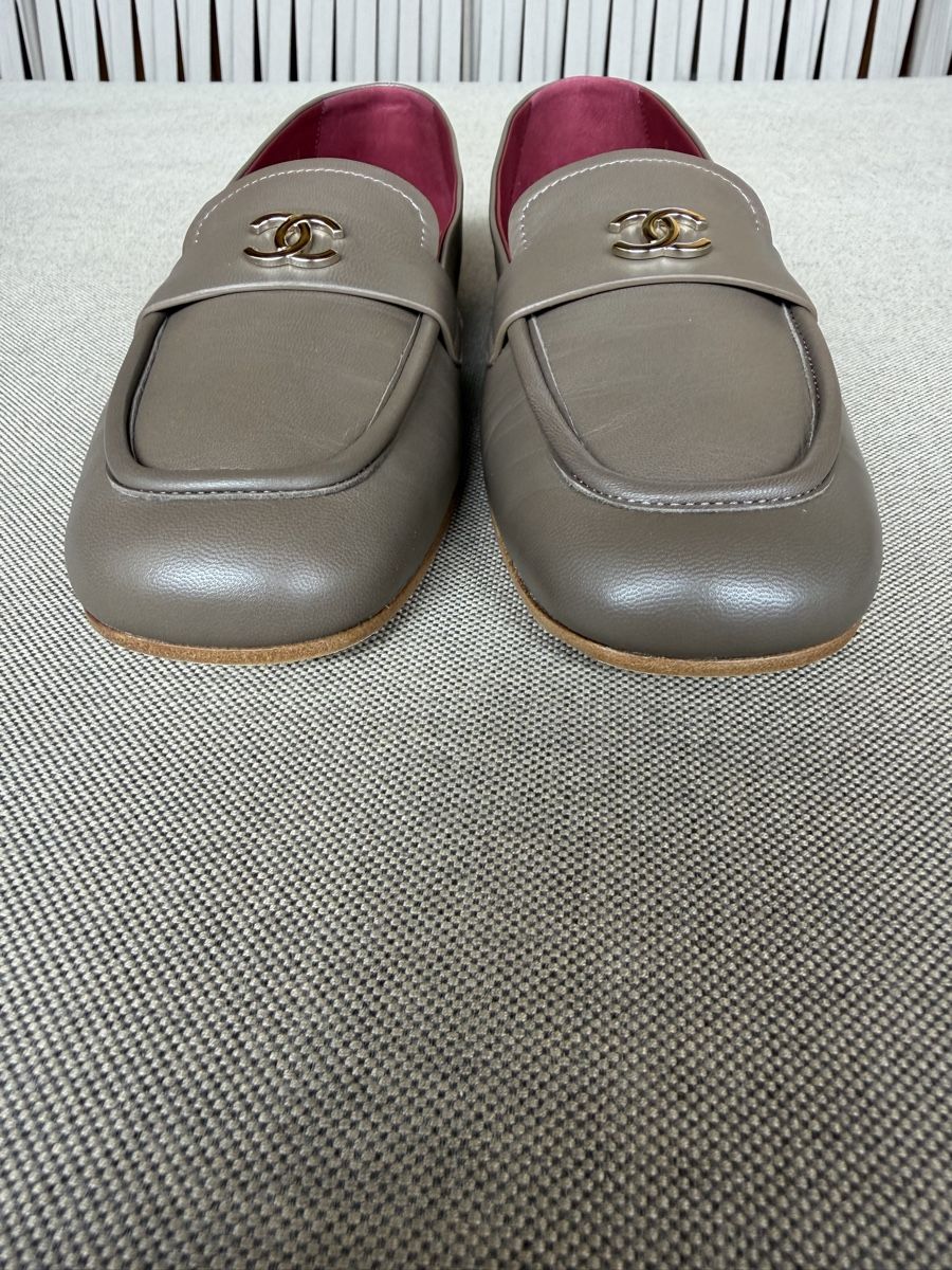 Chanel Chaussures femmes: Chanel Loafers New – Neuf avec emballage d'origine à Martigny par Fashion_Mania 3