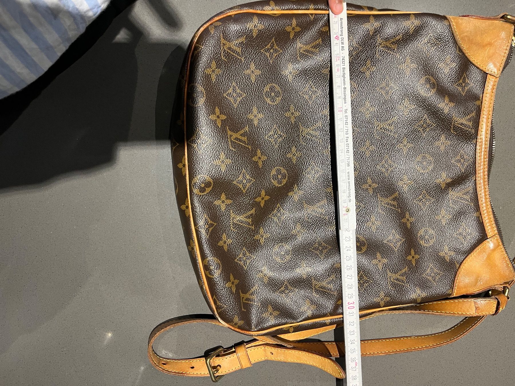 Louis Vuitton Sacs femmes: Louis Vuitton Tasche Odeon MM – D'occasion à Ebikon par loy_wjg6 7