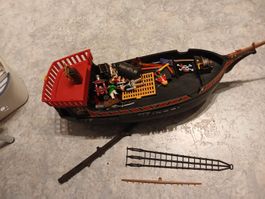 Playmobil-Piratenschiff + Playmobil Konvolut