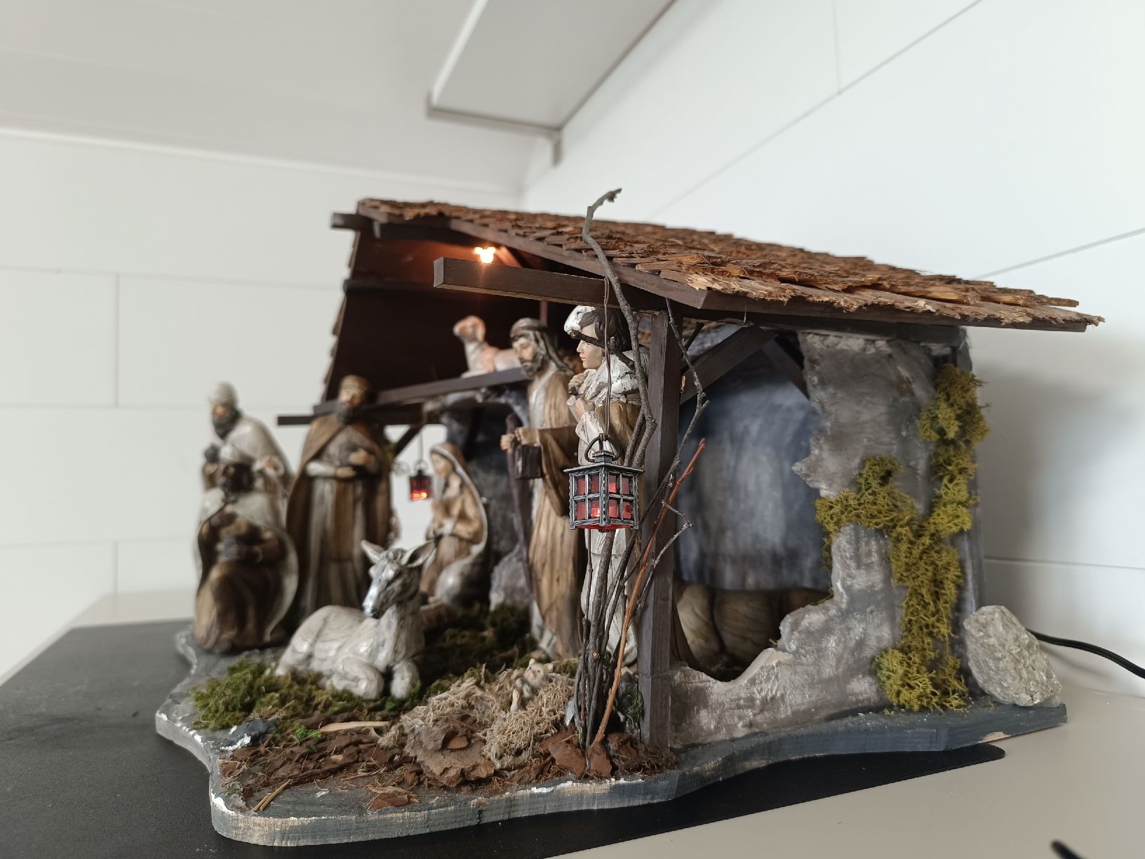 Tutte le decorazioni: Wunderschöne, beleuchtete Weihnachtskrippe – Usato da Stans venduto da bdml1 3