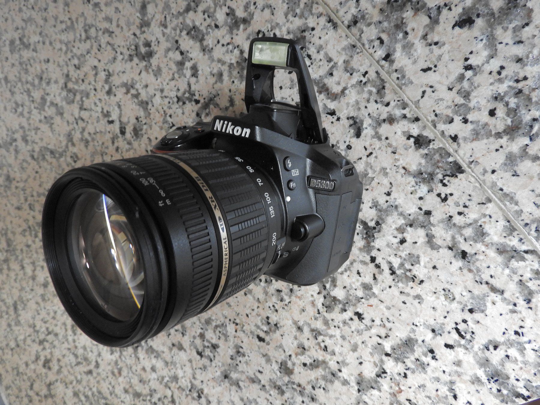 Nikon Kamera: NIKON D5300 mit Objektiv 18-200mm – Gebraucht aus Eglisau von EGLISAU1960 6