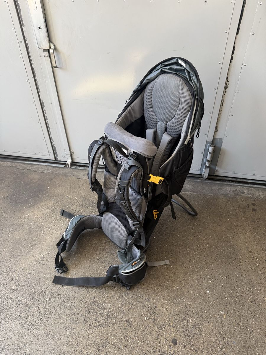 Deuter Marsupi portabebè: Deuter Kindertrage Wanderrucksack – Usato da Pfungen venduto da 3LGK158