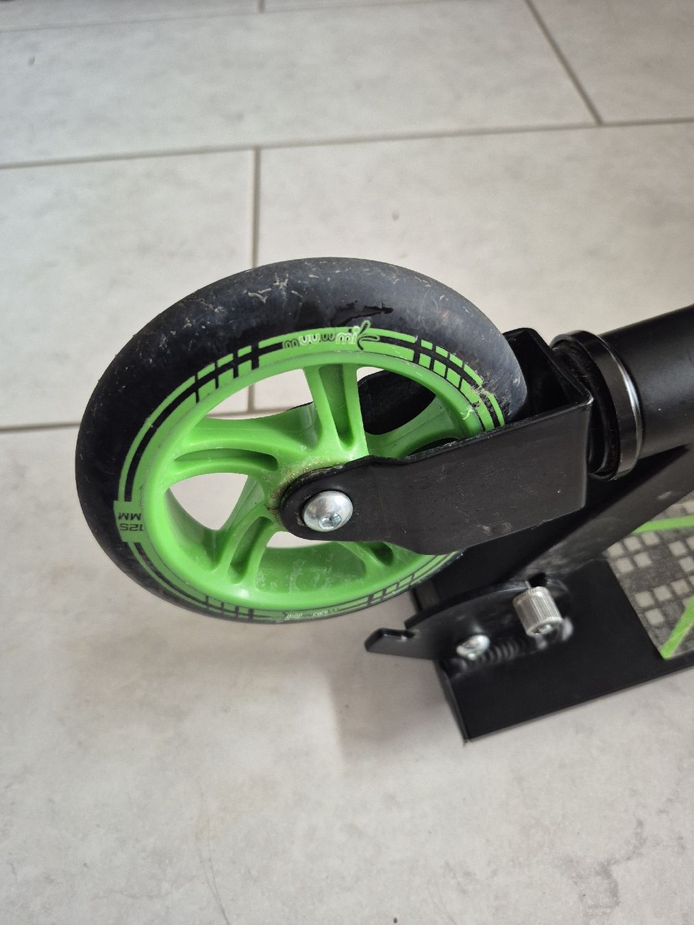 Kickboard: Trotinette – Usato da Bôle venduto da DamedePic 1