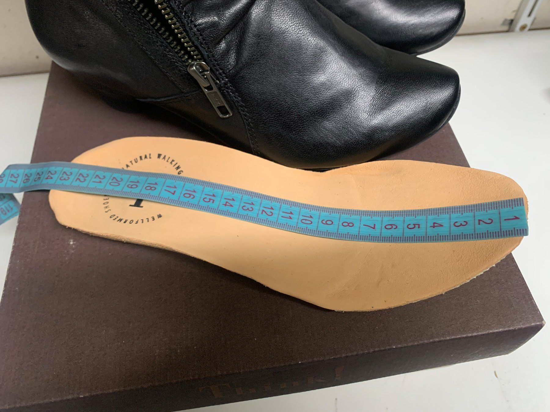 Think Scarpe da donna: Think Stiefelette Grösse 35 black – Nuovo e nell'imballaggio originale da Zürich venduto da finsti 3