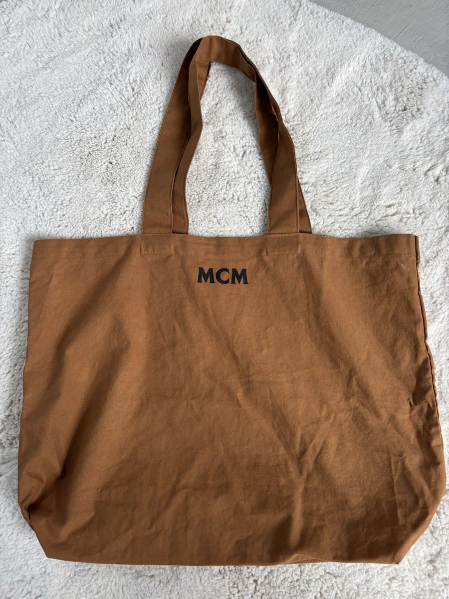 Mcm Borse: MCM Tote Bag – Nuovo (secondo la descrizione) da Steinmaur venduto da aly_mhs6 1