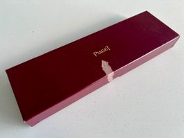 PIAGET vintage long Burgundy outerbox