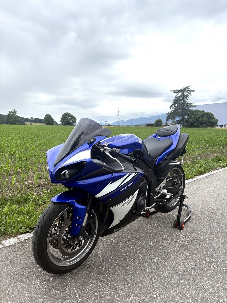 Yamaha Strada: Yamaha R1 – Usato da Kerzers venduto da rocco65 5