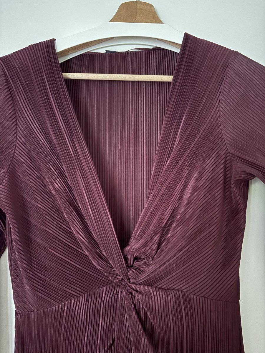 New Look Tute: Combi-short bordeau  – Usato da Chêne-Bougeries venduto da emma.li 2