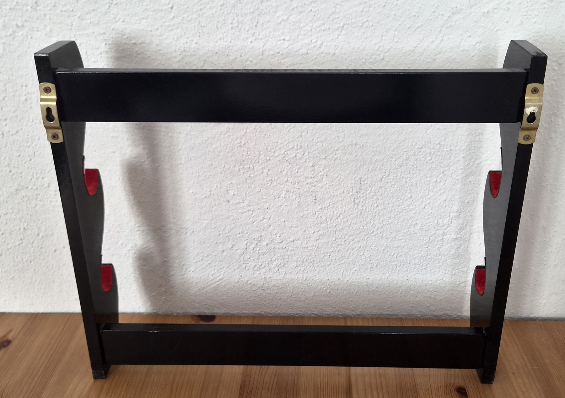 Arte internazionale: Katana Schwerthalter schwarz Samurai Schwertständer – Usato da Affoltern am Albis venduto da thingsANDthings 2