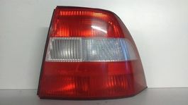 Opel Vectra.B  Rückleuchte > rechts.