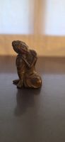 Handgeschnitzter Resting Buddha aus Holz – Bali / Indonesien