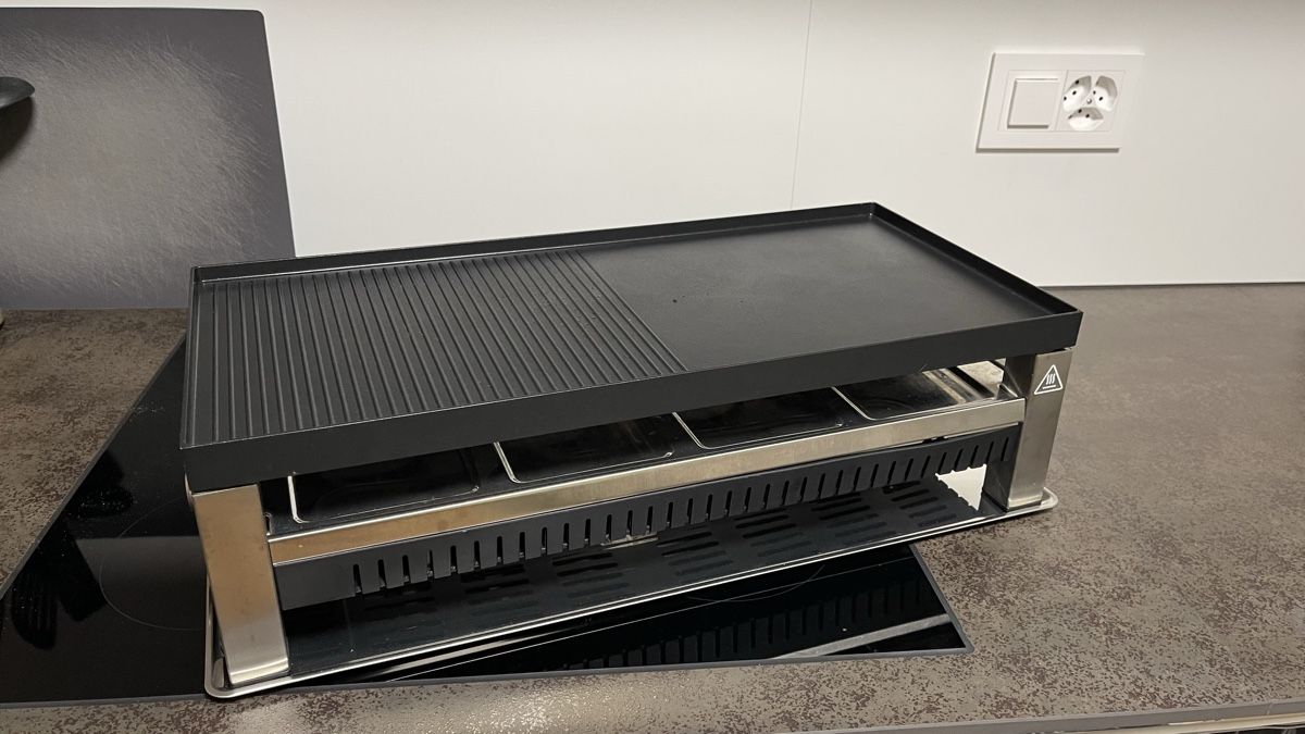 Solis Elettrodomestici da cucina: Raclett und Pizza Ofen 5in1 – Usato da Köniz venduto da blacksofa 1