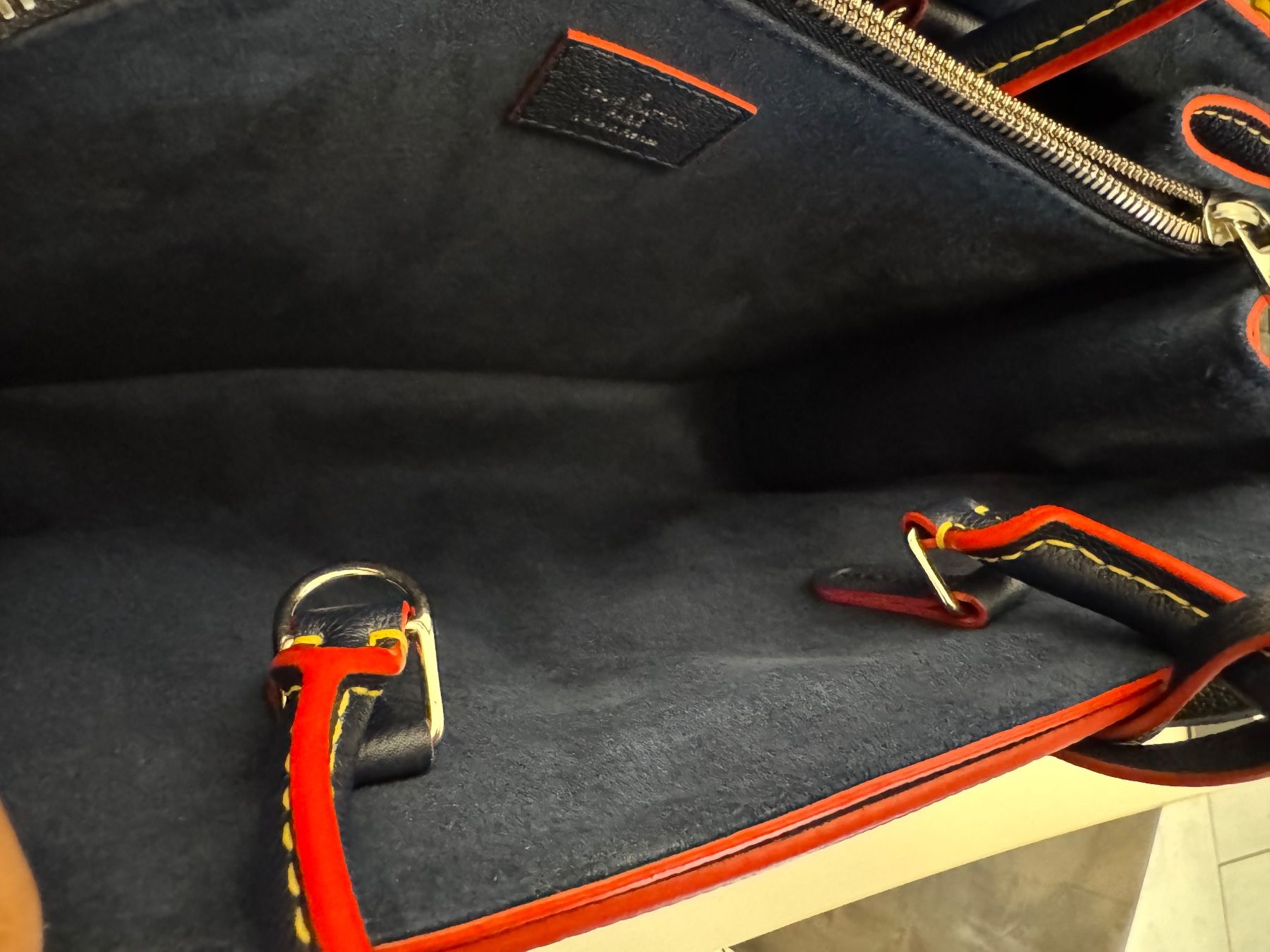 Louis Vuitton Sacs femmes: LOUIS VUITTON Twist – Neuf (Voir description) à Spreitenbach par spreite 4